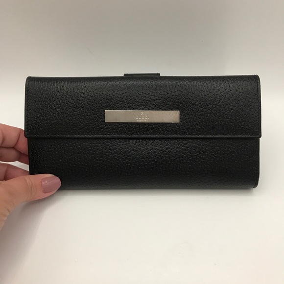 Authentic GUCCI Bifold Wallet - Picture 1 of 13